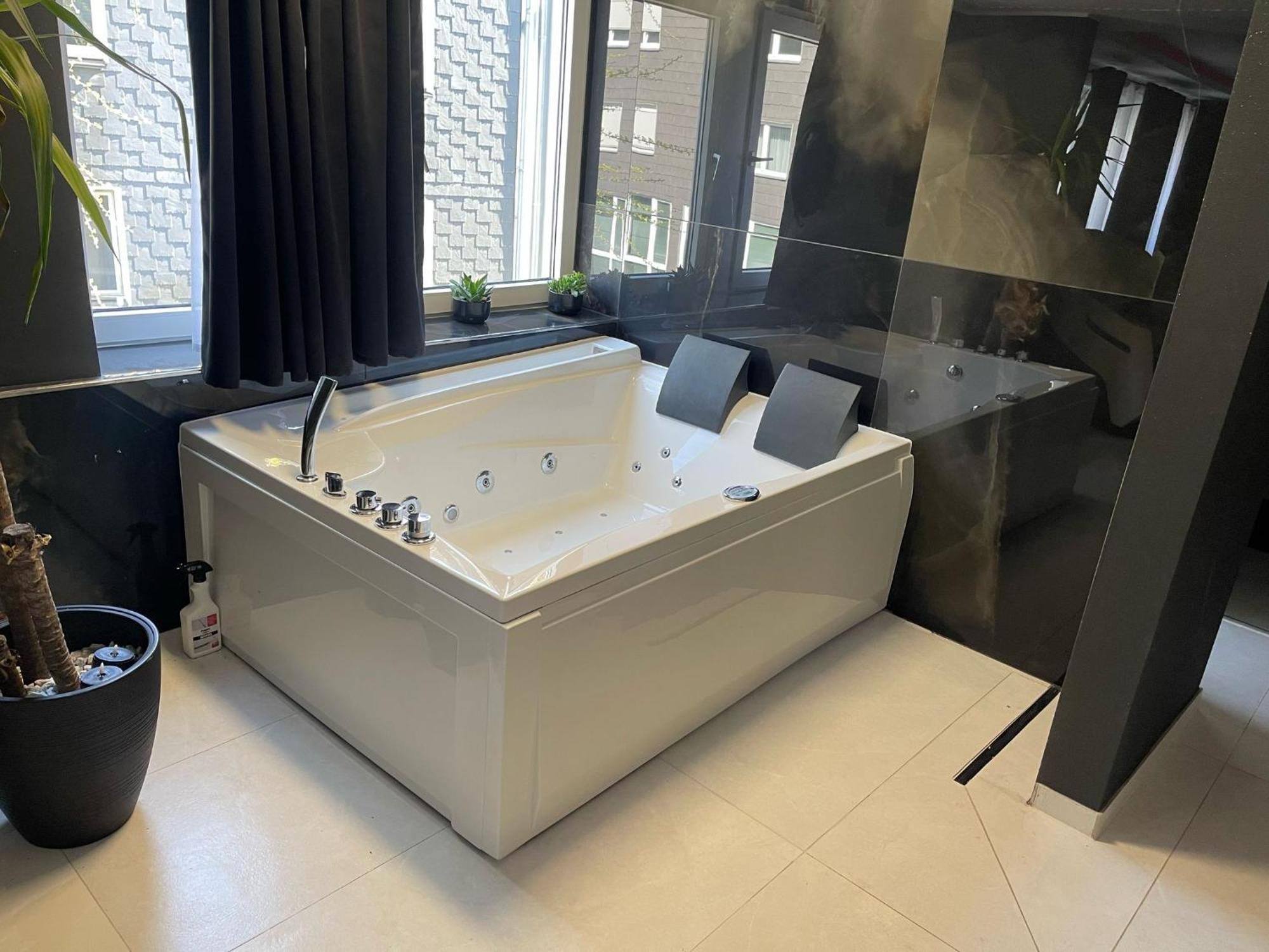 Ferienwohnung Spa Delluxe Ессен Екстер'єр фото